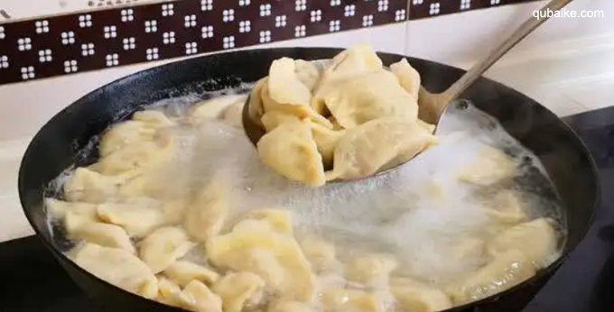 饺子要煮多长时间才熟 煮饺子要注意什么