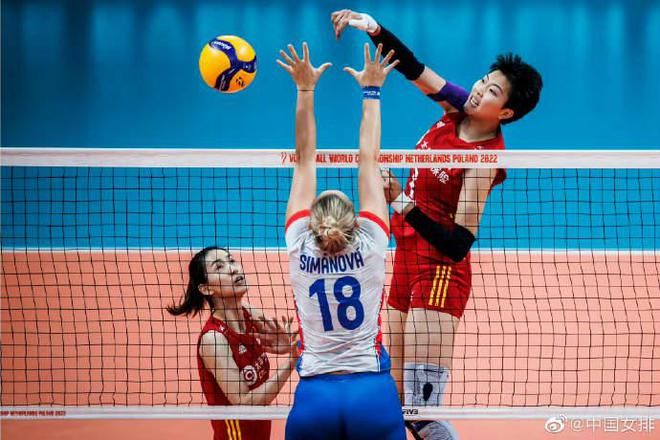 四连胜！世锦赛中国女排3比0胜捷克，明晚迎中巴大战