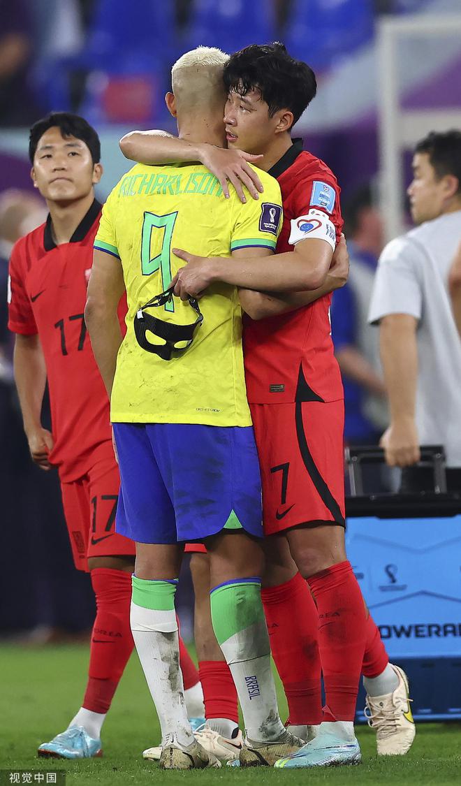 招谁惹谁了？巴西队进球后跳舞被骂！韩媒：我们可以被击败，不能被侮辱