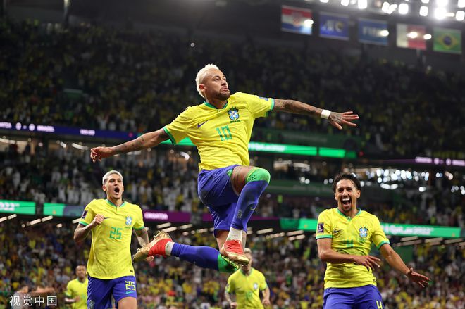 世界杯-内马尔破门佩刀绝平 克罗地亚加时1-1巴西