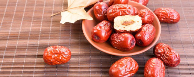 减肥期间能不能吃红枣 减肥期间可以吃红枣吗