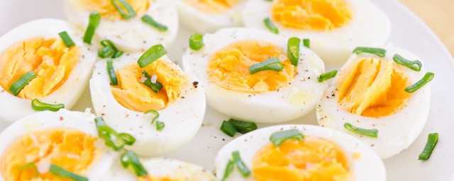 整个鸡蛋多长时间蒸好吃 整个鸡蛋要蒸多久才能熟