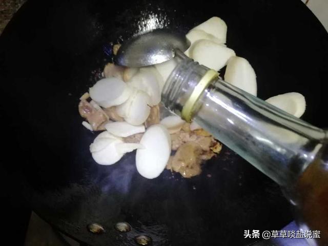 杏鲍菇炒肉片有什么功效（常吃菌类食物提高免疫力）